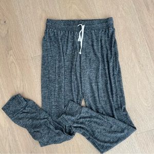 LNA joggers size small